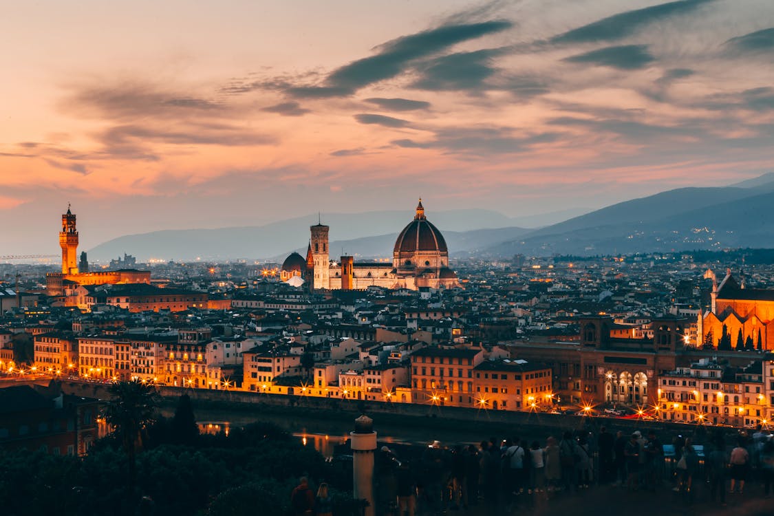 Rent your luxury car in Florence with IS Luxury Car Rent